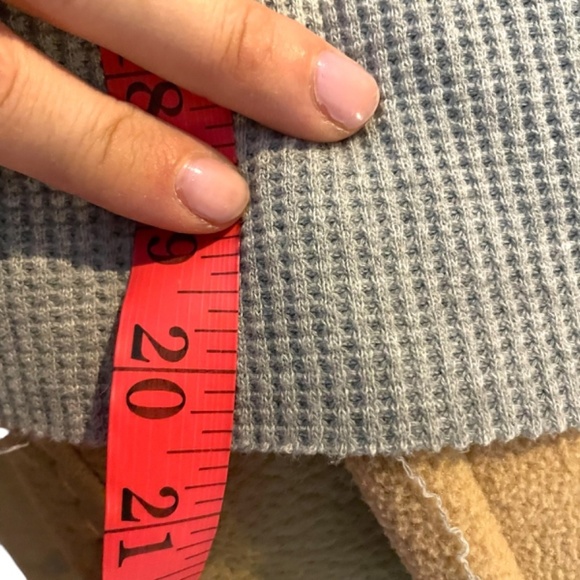 UCLA Thermal Boxy Long Sleeve Top 🤍 - Picture 9 of 9